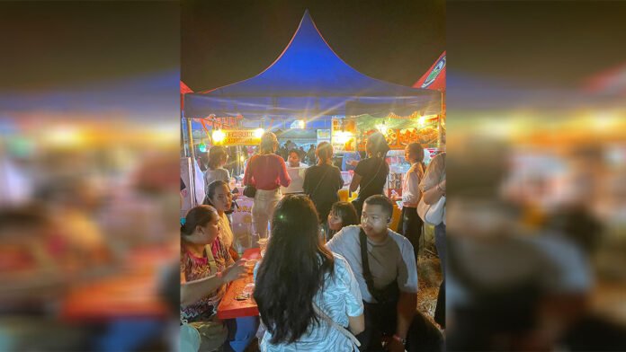 Salah satu lapak anggota womenpreneur Lombok yang ada di sirkuit Selaparang, Minggu, 30 Juni 2024. (ekbisntb.com/ist)