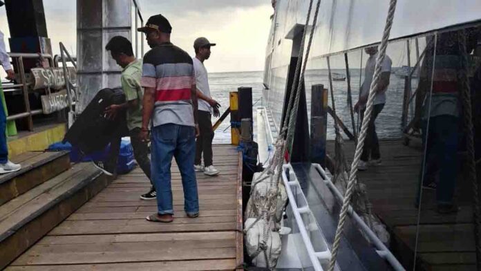 Kondisi fasilitas Dermaga Sengigigi ini tak sesuai standar, sehingga dikeluhkan operator. (ekbisntb.com/ist)