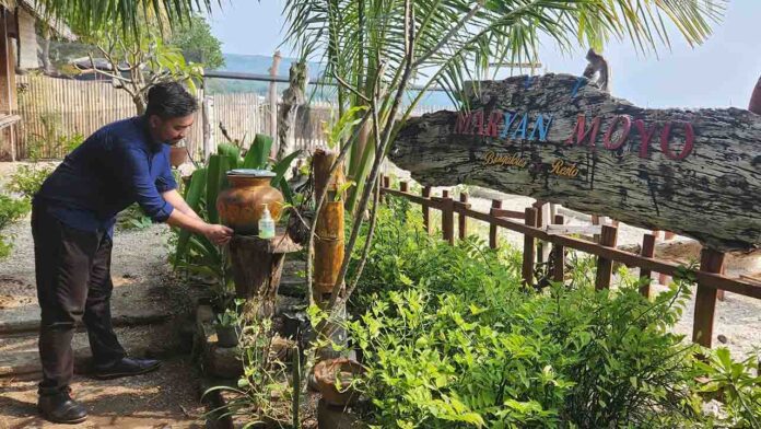 Salah satu bungalow di Pulau Moyo yang semakin ramai didatangi wisatawan mancanegara.(ekbisntb.com/bul)