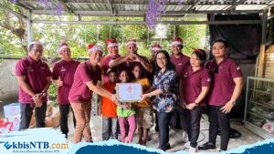 Berbagi Sukacita Natal, Aruna Senggigi Kunjungi Panti Asuhan Shekinah Gloria