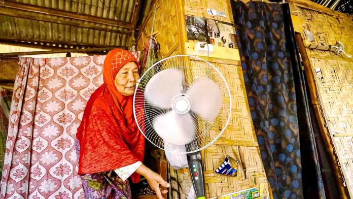 PLN menyalurkan paket stimulus ekonomi bagi 81,4 juta pelanggan atau 97 persen dari total 84 juta pelanggan golongan rumah tangga.(ekbisntb.com/ist)