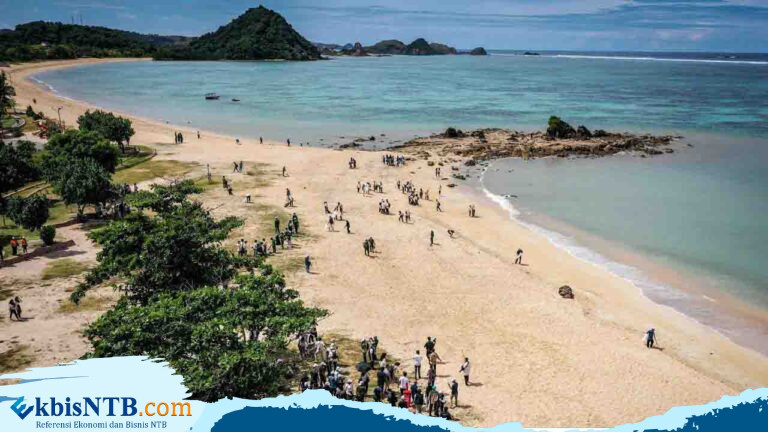 Menpar dan Stakeholder Pariwisata Berih-bersih di Mandalika Menpar dan Stakeholder Pariwisata Berih-bersih di Mandalika