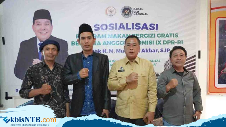 Gotong Royong Warga Desa Sajang Wujudkan Kemandirian Gizi Lewat Program MBG Gotong Royong Warga Desa Sajang Wujudkan Kemandirian Gizi Lewat Program MBG