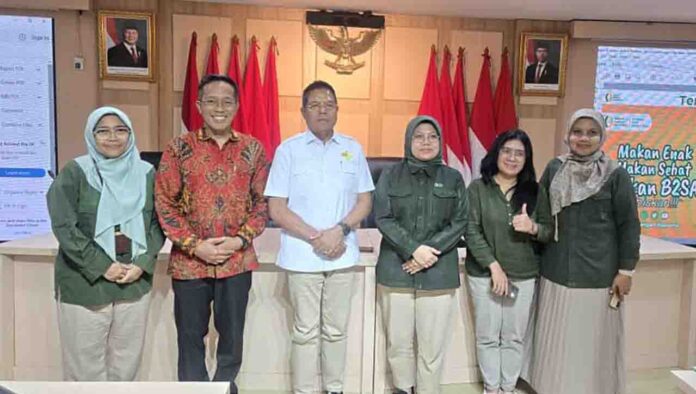 Pertemuan Bupati Lotim H. Haerul Warisin dengan perwakilan Bapanas di Jakarta, Senin (10/11). (Suara NTB/ist)