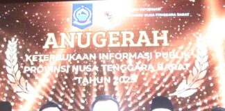 Satpol PP NTB Raih Penghargaan OPD Informatif