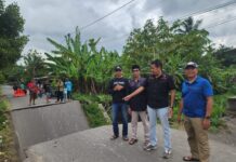 Jembatan Vital Penghubung Dua Kecamatan di Lotim Putus Diterjang Air