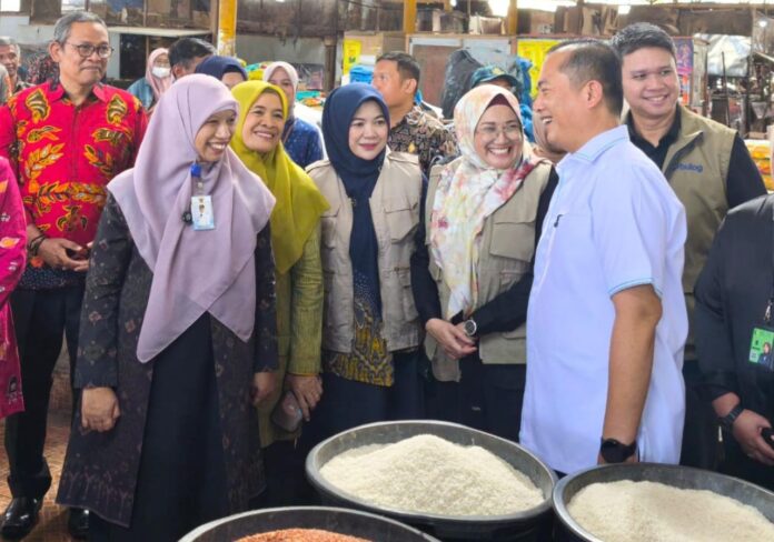 Sidak ke Pasar Gerung, Gubernur NTB Bakal Datangkan Cabai dari Luar Daerah