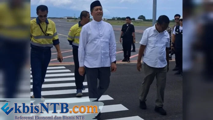Kunjungan Gubernur ke Bandara Amman Mineral Poto Tano, Jumat, 13 Maret 2026. (suarantb.com/era)