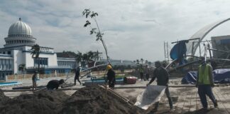Ditarget Tuntas April, Proyek Alun-Alun dan Taman Kota Gerung Dikebut