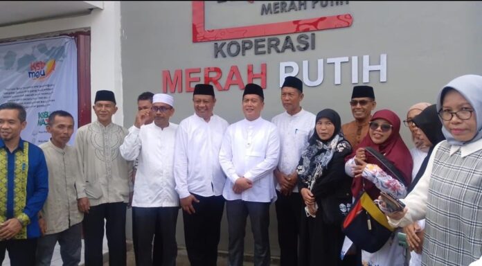 Gubernur NTB saat meninjau KDKMP Telaga Bertong, Kecamatan Taliwang, KSB, Jumat, 13 Maret 2026. (Suara NTB/era)