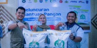 Jelang Lebaran, Bulog NTB Salurkan Bapang di Lombok Utara