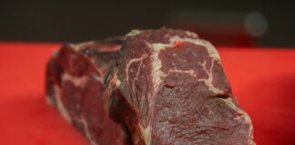 Jelang Iduadha, Harga Daging Sapi Melonjak