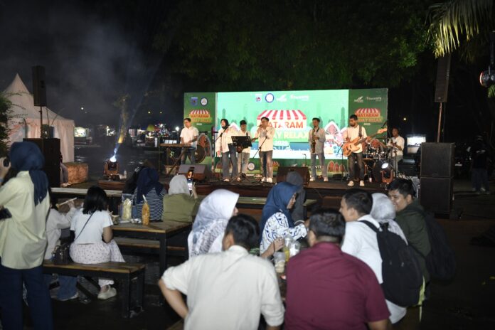 Mataram Friday Relax 2026, Ruang Tumbuh Bersama yang Dihadirkan Bank NTB Syariah untuk Masyarakat