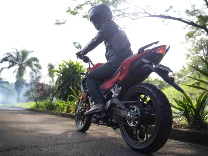 Bukan Soal 'Sat-Set', Astra Motor NTB Ingatkan Pengendara Pentingnya Tengok Belakang