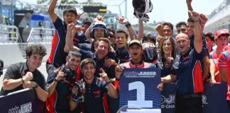 Cetak Sejarah di Estoril, Pebalap Binaan Astra Honda Muhammad Kiandra Ramadhipa Rebut Podium Tertinggi