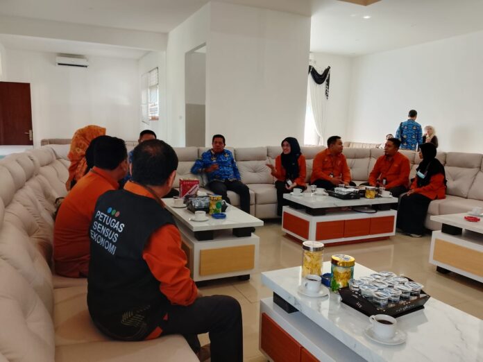 Bupati Lotim Jadi Responden Pertama Sensus Ekonomi 2026