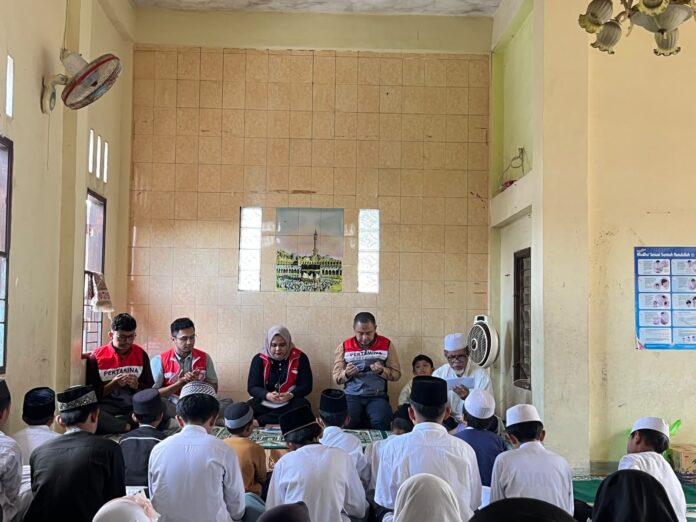 Hadirkan “Pertamina Berkah” Pertamina Patra Niaga AFT BIL dan IT Ampenan Berikan Santunan Anak Yatim dan Dhuafa di Lombok