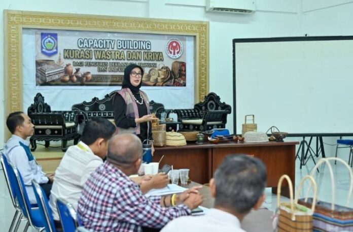 Bangun Industri Kerajinan Tidak Cukup Andalkan Kreativitas Perajin