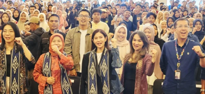 Dian Sastro Ajak Generasi Muda Lombok Ubah Budaya Lokal Jadi Solusi dan Peluang Ekonomi