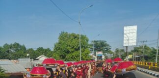 HUT Ke-18 Lombok Utara Diwarnai Pawai Budaya dan Parade Desa HUT Ke-18 Lombok Utara Diwarnai Pawai Budaya dan Parade Desa