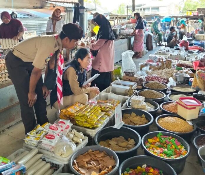 BBPOM Mataram Temukan Pangan Berboraks dan Ratusan Obat Ilegal di Pasar Sengkol