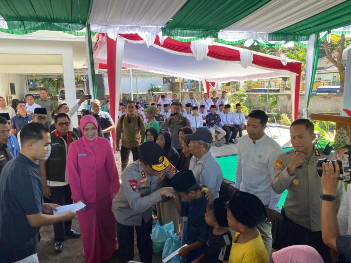 Lotim Terus Tekan Angka Kemiskinan Lewat Baznas Lotim Terus Tekan Angka Kemiskinan Lewat Baznas