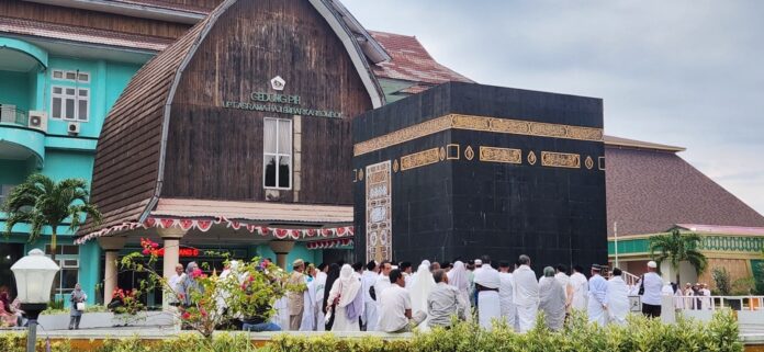 Ongkos Umrah Naik hingga Rp4 Juta, Animo Jemaah Tak Surut