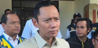 Menko AHY Setujui Rencana Pembangunan Port to Port Lembar-Kayangan Menko AHY Setujui Rencana Pembangunan Port to Port Lembar-Kayangan