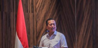 Kumpulkan 10 Bupati/Wali Kota, Gubernur Ingatkan OTT Bupati Lobar Jadi Pembelajaran Kumpulkan 10 Bupati/Wali Kota, Gubernur Ingatkan OTT Bupati Lobar Jadi Pembelajaran