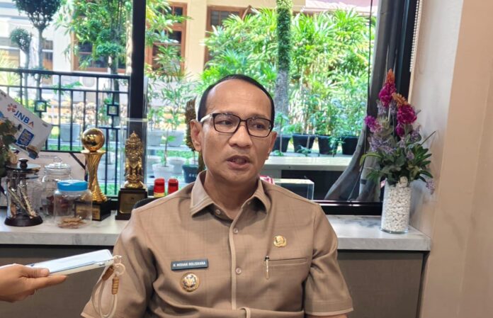 H. Mohan Roliskana (EKBIS NTB/pan) Pelayanan Tak Boleh Terganggu, Aini Kurniati Ditunjuk sebagai Plt Direktur Utama PT AMGM