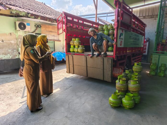 Jual Elpiji 3 Kilogram di Atas HET, Pangkalan Terancam Disanksi