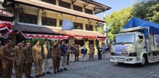 Bulog NTB Salurkan 1.326 Ton Bantuan Beras untuk 44.202 Keluarga di Mataram