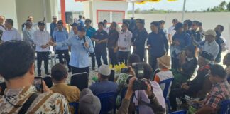 Perkuat Kesejahteraan Nelayan NTBMenko Pangan Zulhas dan Gubernur Tinjau KNMP di Loteng dan Lotim Perkuat Kesejahteraan Nelayan NTBMenko Pangan Zulhas dan Gubernur Tinjau KNMP di Loteng dan Lotim