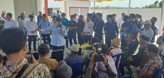 Perkuat Kesejahteraan Nelayan NTBMenko Pangan Zulhas dan Gubernur Tinjau KNMP di Loteng dan Lotim