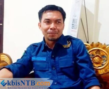 Kaji Rencana Penerapan Kuota Wisatawan ke Hiu Paus