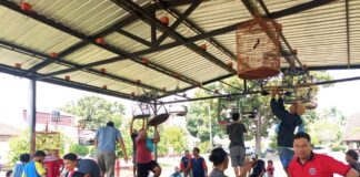 Pencinta Burung di Mataram Bisa Raup Untung Puluhan Juta Pencinta Burung di Mataram Bisa Raup Untung Puluhan Juta