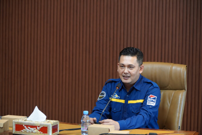 (Suara NTB/bul) Faisal Kebut Konversi ke Syariah, 20 Pengurus BPR NTB Disertifikasi