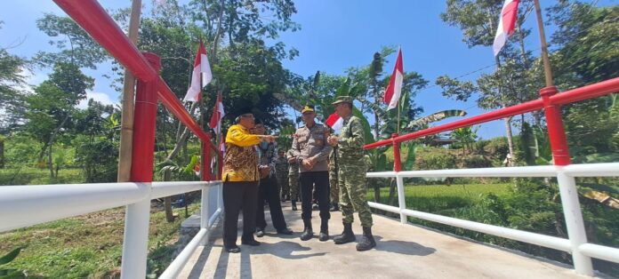 Diresmikan Serentak oleh Presiden, Jembatan Garuda Aik Bual Mulai Digunakan Warga