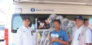 BI NTB Fasilitasi Penukaran Uang bagi Korban Kebakaran Desa Adat Sade BI NTB Fasilitasi Penukaran Uang bagi Korban Kebakaran Desa Adat Sade