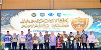 Konsisten Lindungi Pekerja Rentan, Bank NTB Syariah Diganjar Penghargaan Perusahaan Terbaik di Jamsostek Award 2026 Konsisten Lindungi Pekerja Rentan, Bank NTB Syariah Diganjar Penghargaan Perusahaan Terbaik di Jamsostek Award 2026