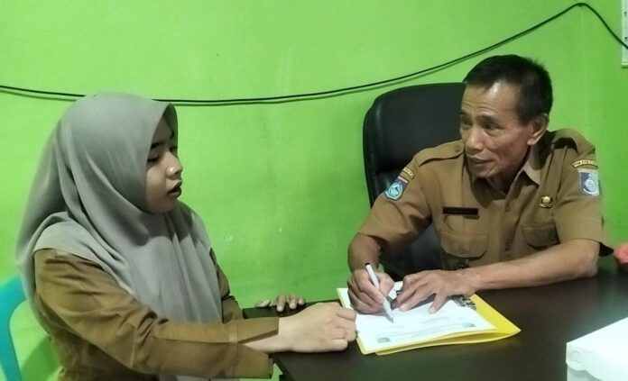 Terindikasi Judol73 Warga Desa Tempos Diblokir dari Penerima Bansos