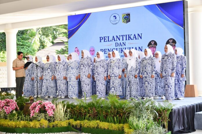 PELANTIKAN - Pelantikan IWAPI Lotim, di pendopo Bupati Lotim, Senin (7/9/2026).(Suara NTB/ist) Lantik IWAPI, Bupati Lotim Dorong Perempuan Berkontribusi dalam Peningkatan Kesejahteraan 