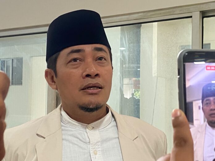 Irnadi Kusuma (Suara NTB/era) Selidiki WNA Bekerja secara Ilegal