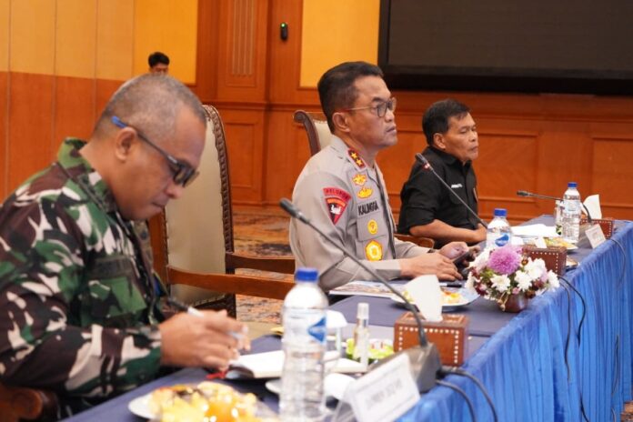 RAPAT KOORDINASI - Rapat Koordinasi Pengamanan Penyelenggaraan Event MotoGP Series ke-18 Tahun 2026, di Hotel Lombok Raya, Kamis (24/9/2026). (EKBIS NTB/ist) Polda NTB Siapkan 2.667 Personel Kawal MotoGP Mandalika 2026