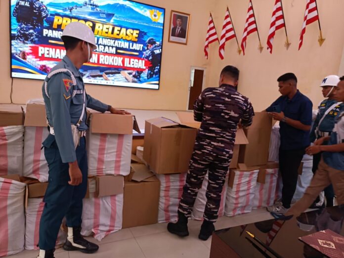 Lanal Mataram Amankan 560 Ribu Batang Rokok Ilegal di Pelabuhan LembarLanal Mataram Amankan 560 Ribu Batang Rokok Ilegal di Pelabuhan Lembar