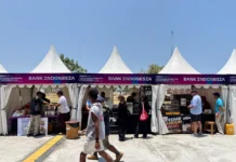 BI NTB Mudahkan UMKM Lokal Bertransaksi Lintas Negara di Arena MotoGP Mandalika 2026 BI NTB Mudahkan UMKM Lokal Bertransaksi Lintas Negara di Arena MotoGP Mandalika 2026