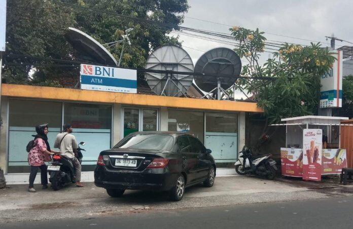 Dishub Mataram Tegaskan Jukir Liar di ATM Tak Perlu Dibayar, Masyarakat Diminta Melapor